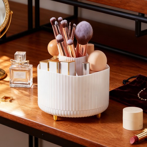 360 rotating makeup brush - makeup,